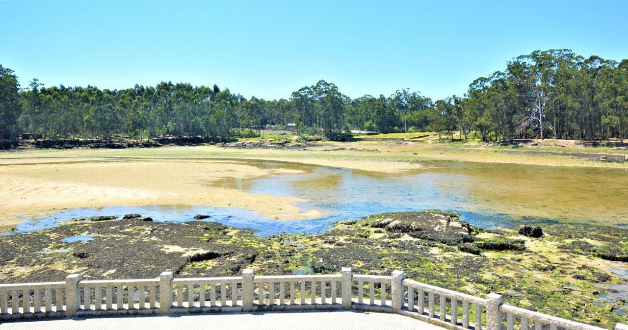 Piso De Playa Con Terraza En El Centro De Vilanova บียานูเอบา เด อาโรซา ภายนอก รูปภาพ
